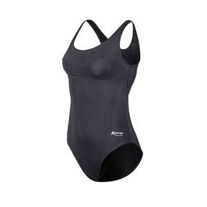 MALLA KONNA KONY NATACION NGO LISA MUJER