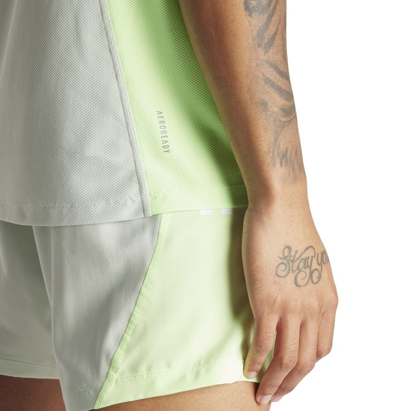 IQ3817_8_APPAREL_On-Model_Detail-View-1_white