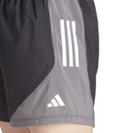 IQ3819_9_APPAREL_On-Model_Detail-View-2_white