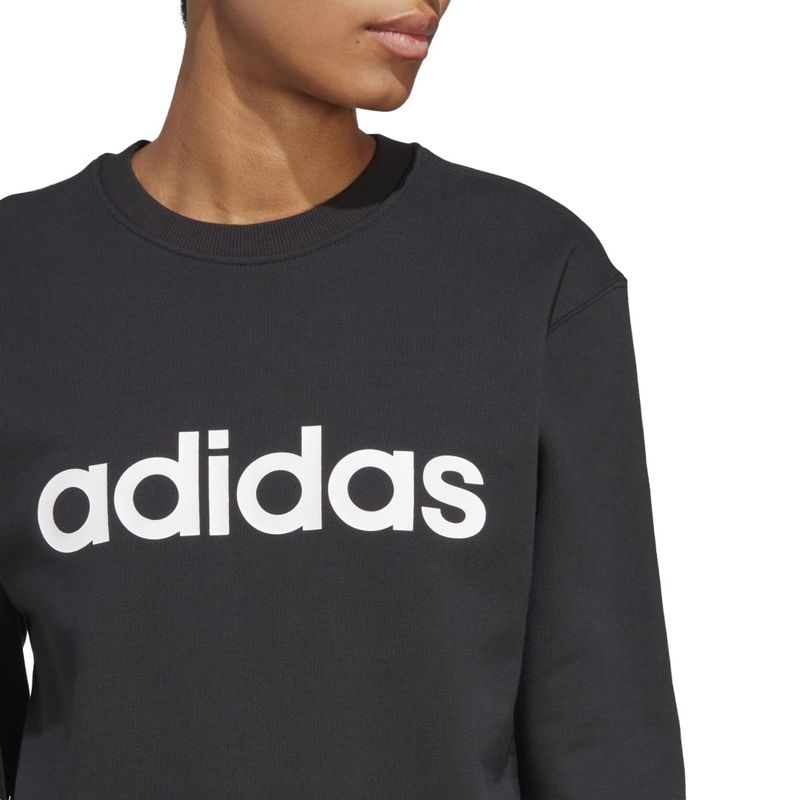 IC6878_7_APPAREL_On-Model_Detail-View-1_white