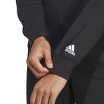 IC6878_8_APPAREL_On-Model_Detail-View-2_white