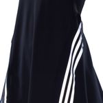 HK9081_8_APPAREL_On-Model_Detail-View-2_white