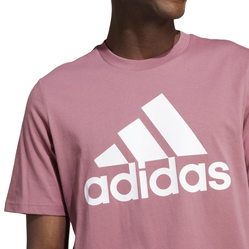 IX0137_7_APPAREL_On-Model_Detail-View-1_white