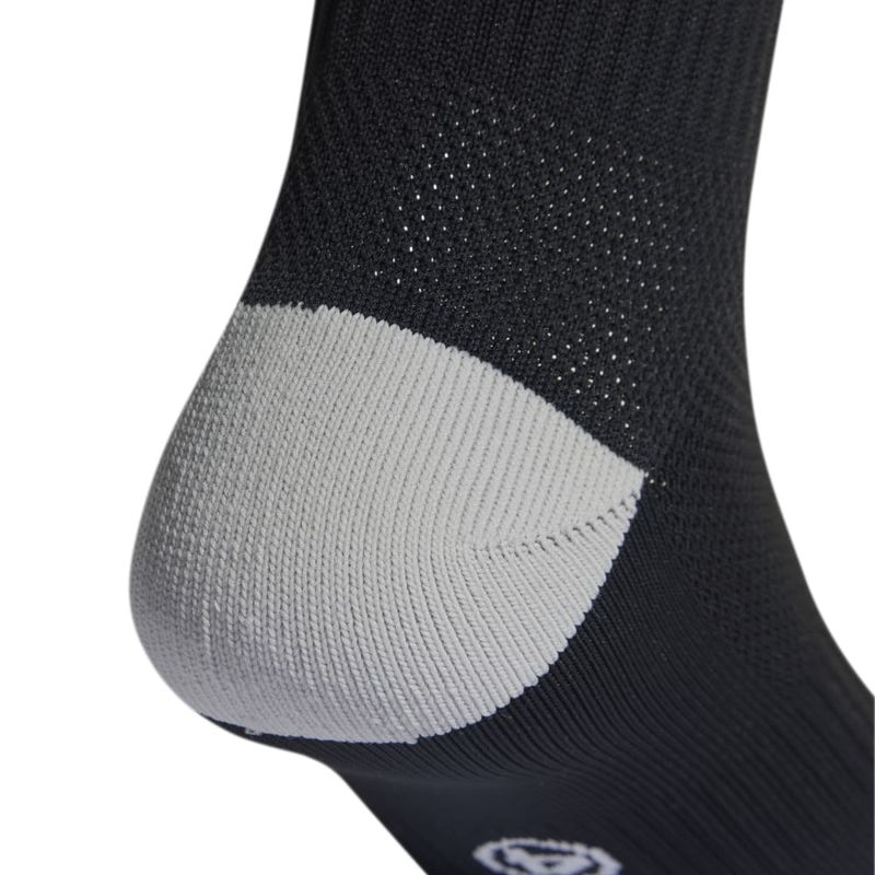 MEDIAS-ADIDAS-MILANO-23-NGO-FUTBOL-