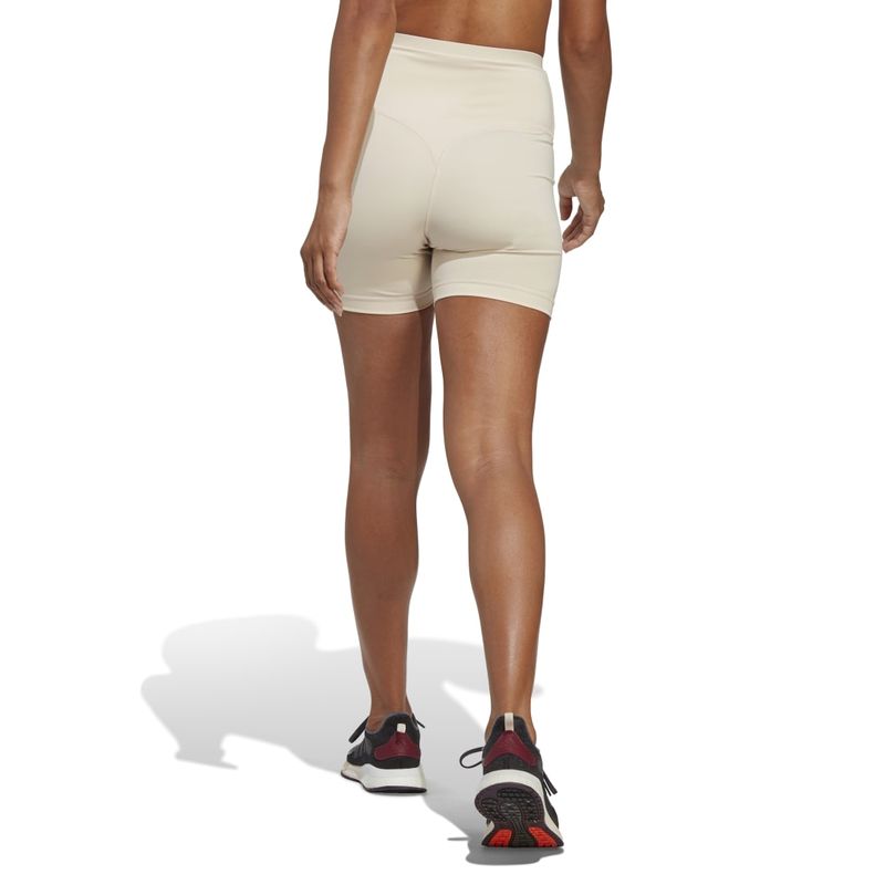 IM1324_4_APPAREL_On-Model_Back-View_white