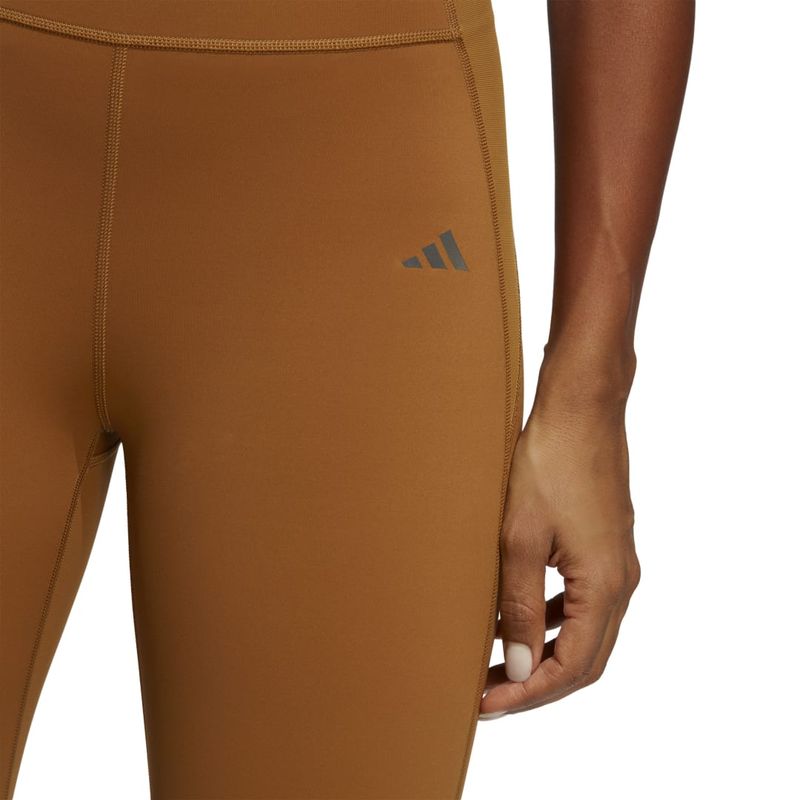 HR5426_7_APPAREL_On-Model_Detail-View-2_white