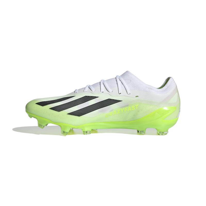 HQ4516_4_FOOTWEAR_Photography_Side-Medial-Center-View_white
