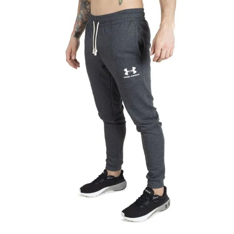 PANTALON-UNDER-ARMOUR-JOGGER-MFO-GRS-HOMBRE-