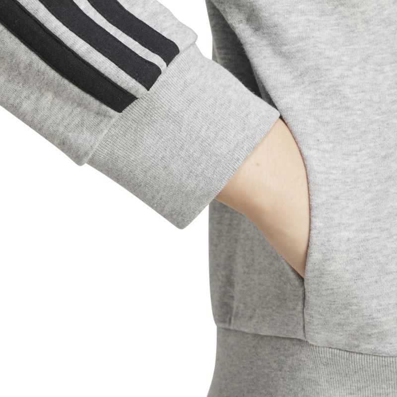 JE0055_6_APPAREL_On Model_Detail View 2_white.jpg