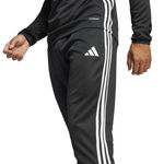 JD0442_7_APPAREL_On Model_Detail View 2_white.jpg