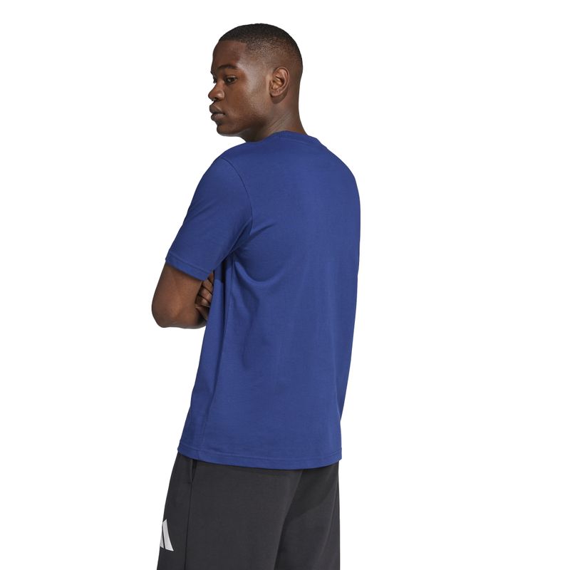 JE8940_4_APPAREL_On Model_Back View_white.jpg