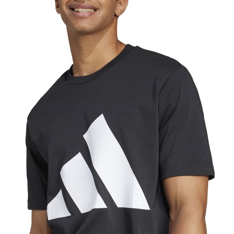 JE8945_5_APPAREL_On Model_Detail View 1_white.jpg