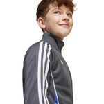 JI5454_5_APPAREL_On Model_Detail View 1_white.jpg
