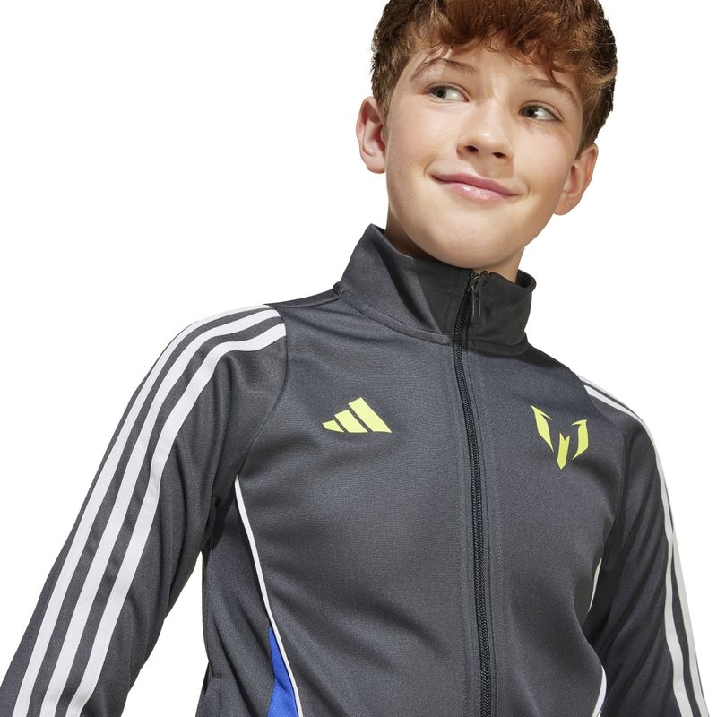 JI5454_6_APPAREL_On Model_Detail View 2_white.jpg