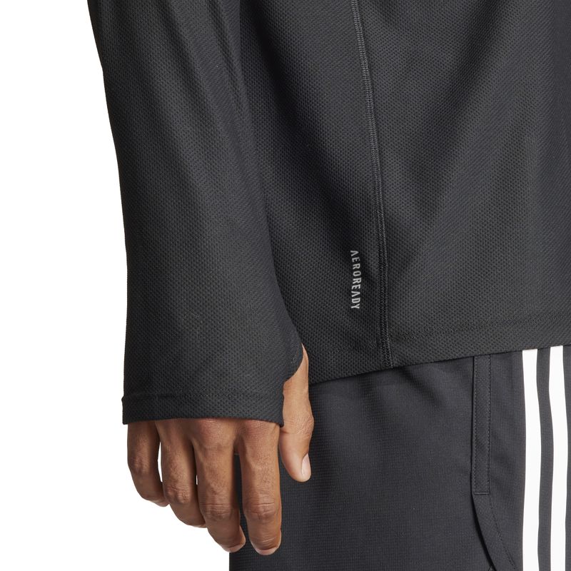 IN1486_8_APPAREL_On Model_Detail View 2_white.jpg