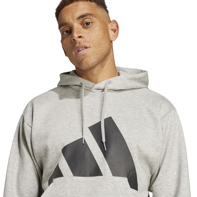 IN6160_7_APPAREL_On Model_Detail View 2_white.jpg
