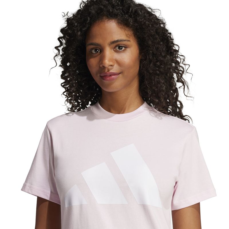JE1318_6_APPAREL_On Model_Detail View 2_white.jpg