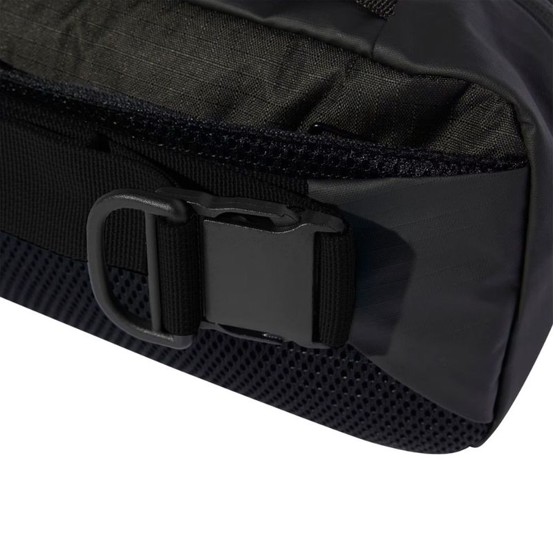Rinonera-adidas-mercedes-ips-sling-jx6478 -espalda.jpg