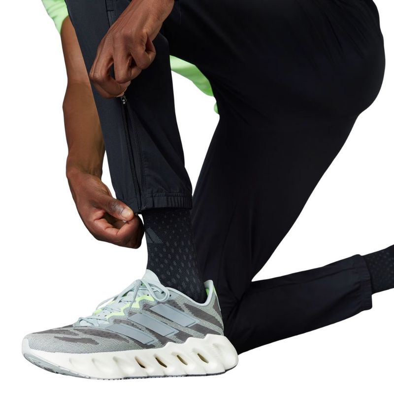 pantalon-adidas-run-it-tko-il7187-detalle.jpg