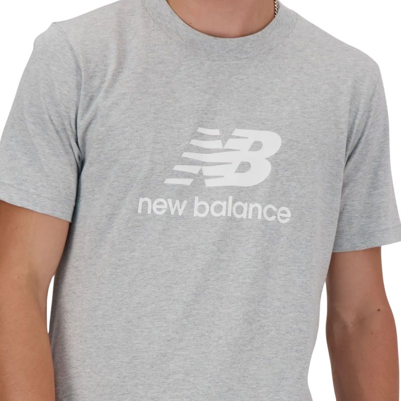 Remera-new-balance-stacked-lg-moda-hombre-00189-040-4